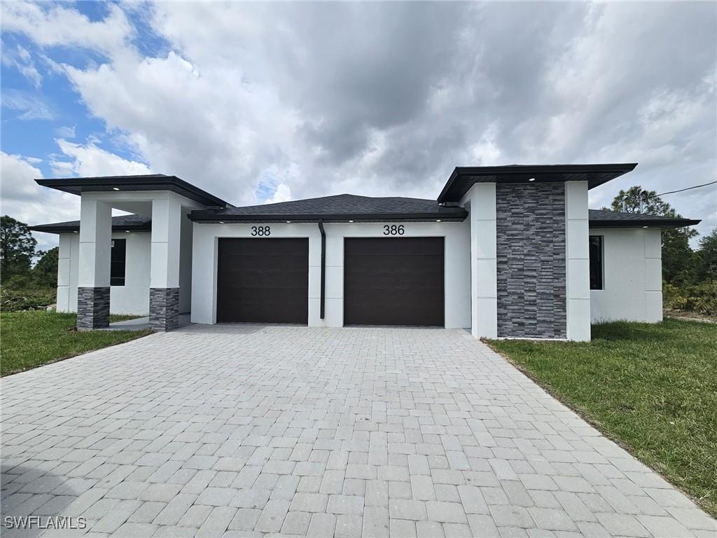 386/388 Bell Blvd., Lehigh Acres, FL 33974