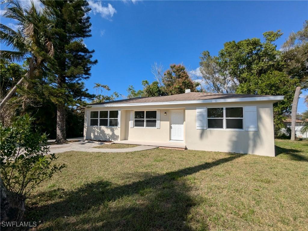 1827 Sunset Pl., Fort Myers, FL 33901