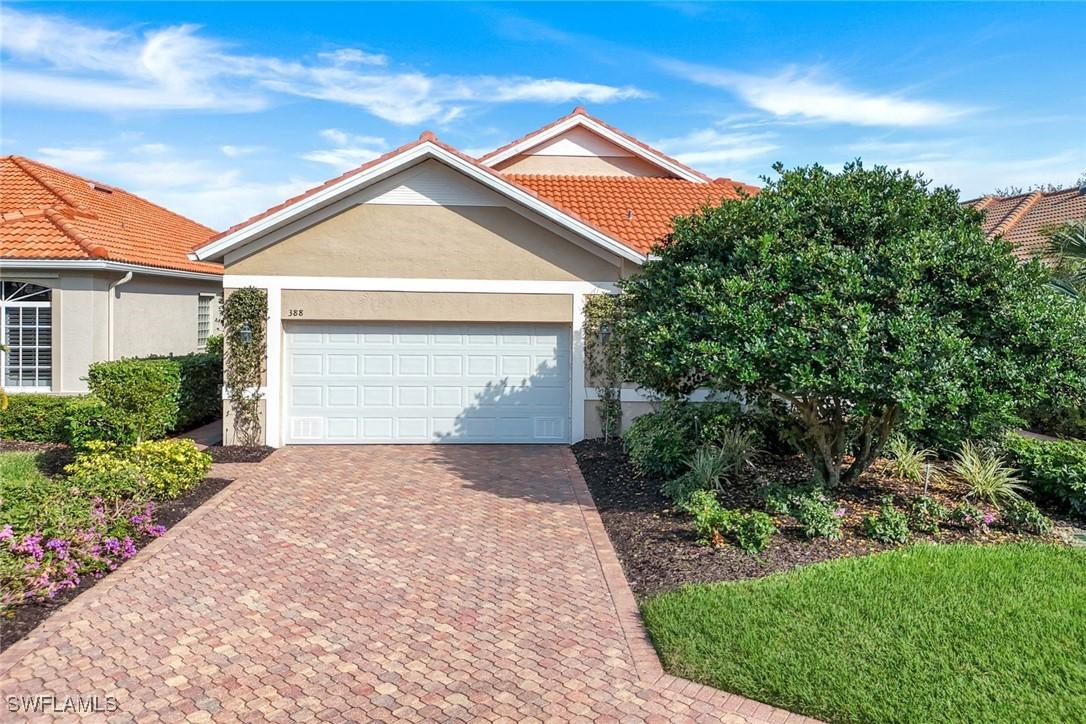 388 Mallory Ct., Naples, FL 34110