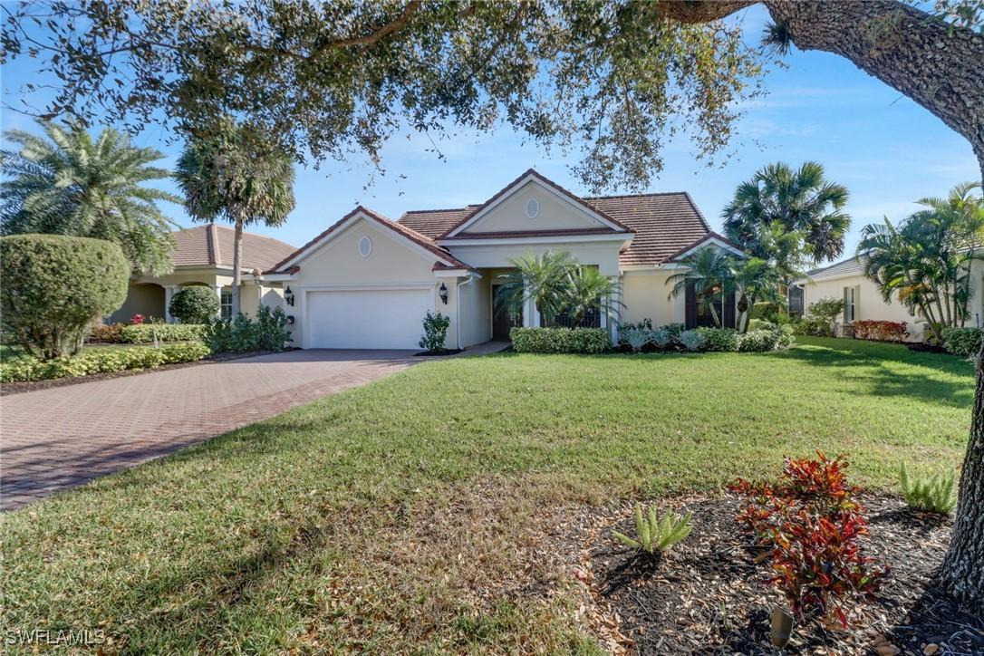 13570 Palmetto Grove Dr., Fort Myers, FL 33905