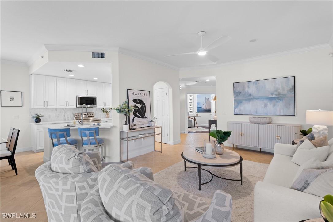 8775 Coastline Ct. #102, Naples, FL 34120