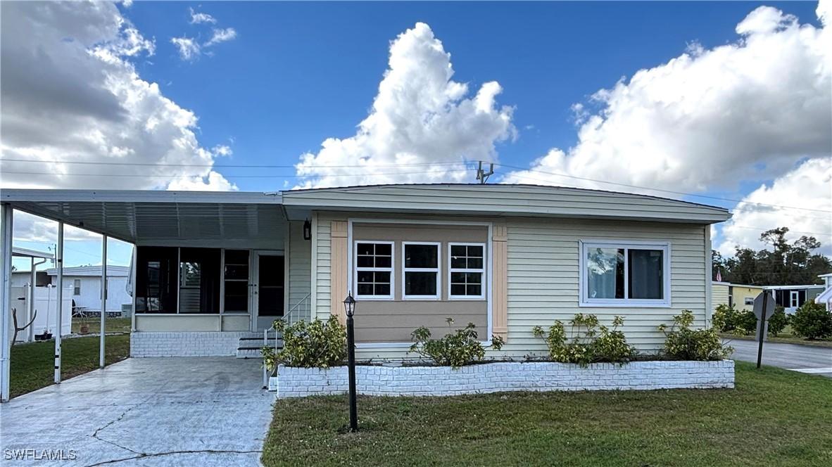 530 Sun Up St., North Fort Myers, FL 33917