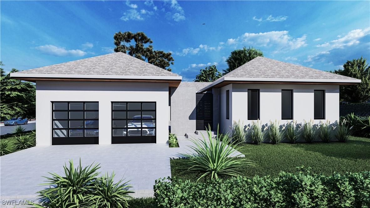 2471 Pine St., Naples, FL 34112