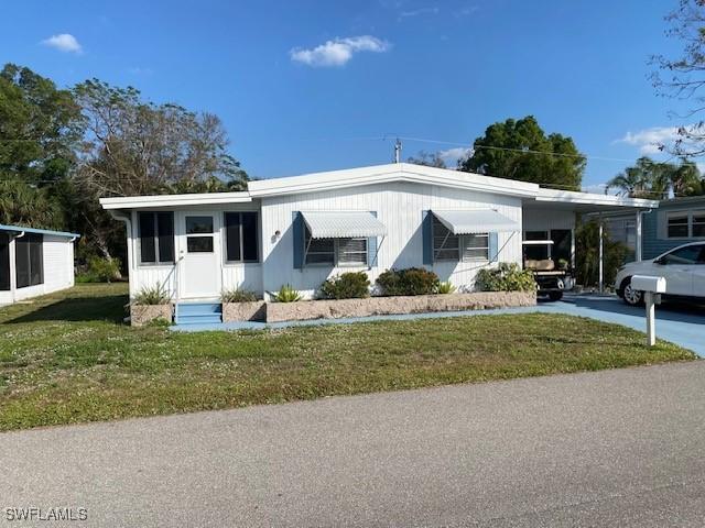 2738 E Indianwood Dr., North Fort Myers, FL 33917