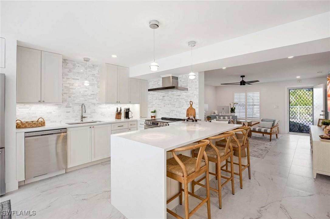 1222 Gordon Dr. #5, Naples, FL 34102