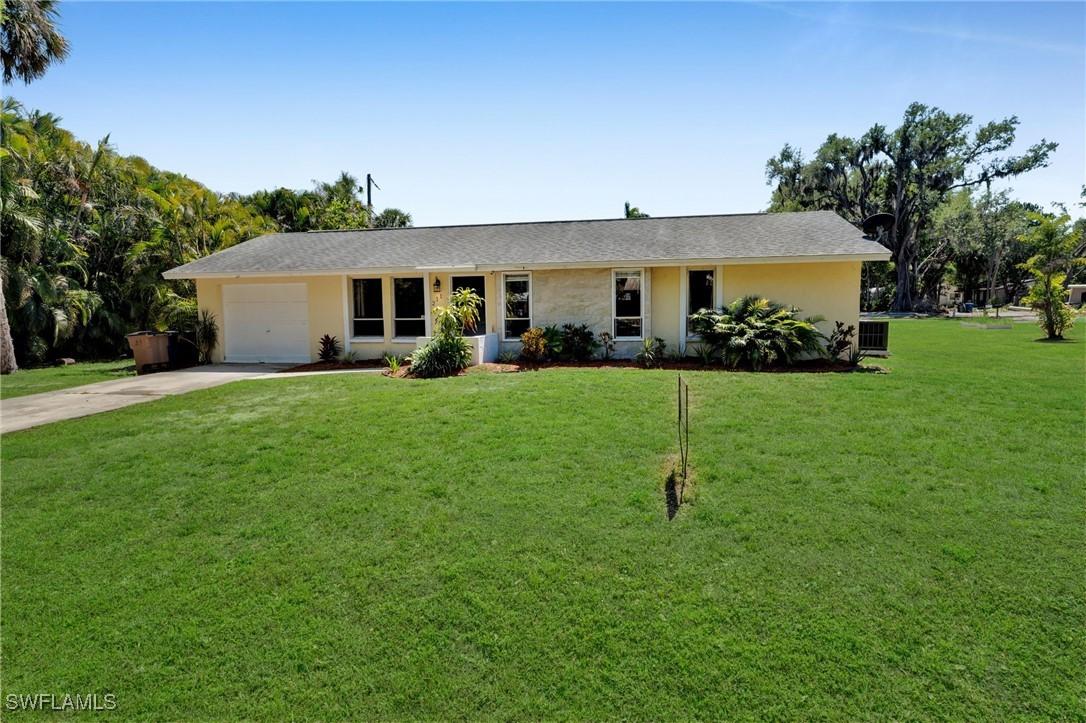 211 Labelle Ave., Fort Myers, FL 33905