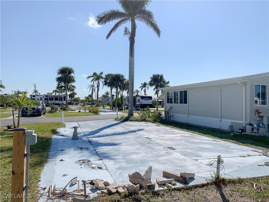 19681 Summerlin #225j Rd., Fort Myers, FL 33908