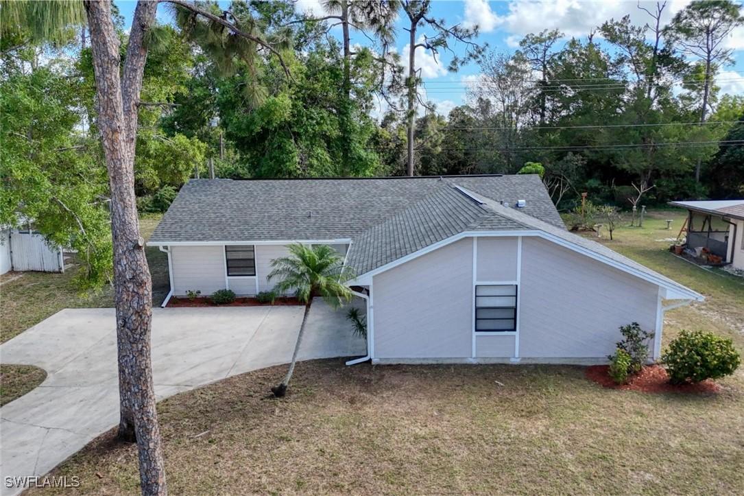 8826 Fordham St., Fort Myers, FL 33907