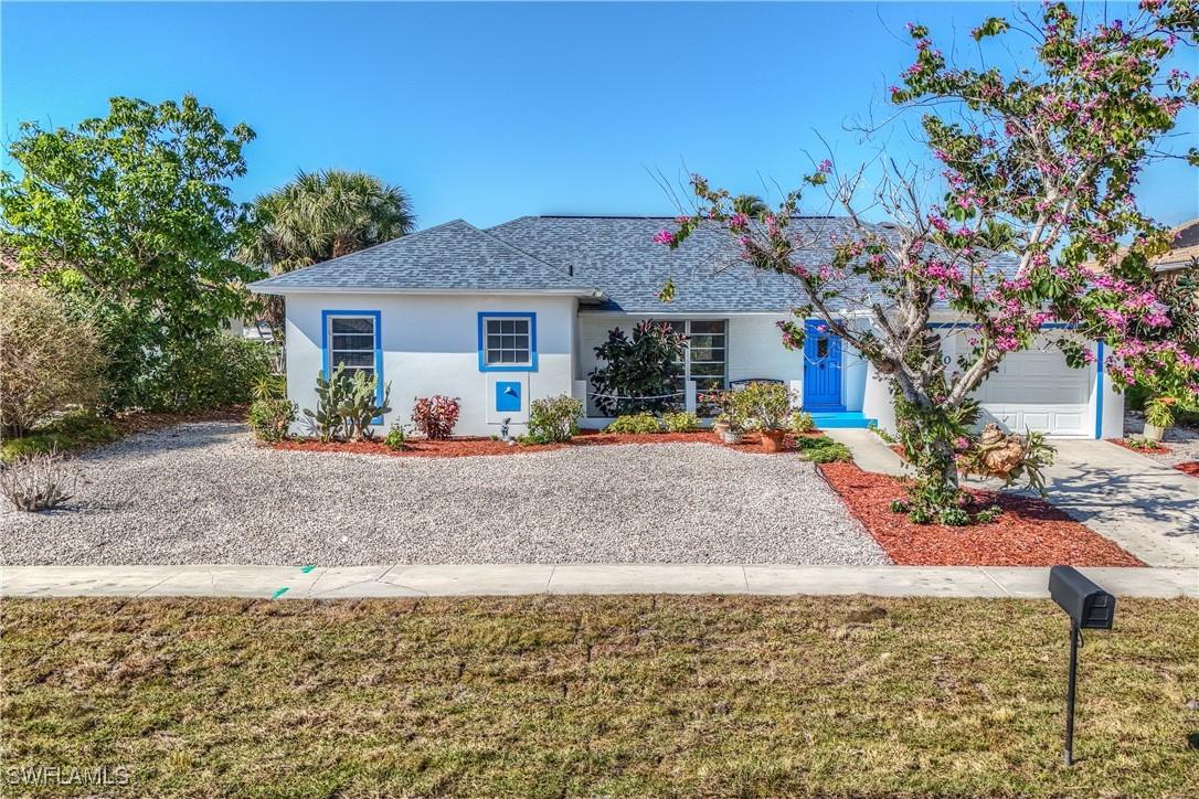 840 Wintergreen Ct., Marco Island, FL 34145