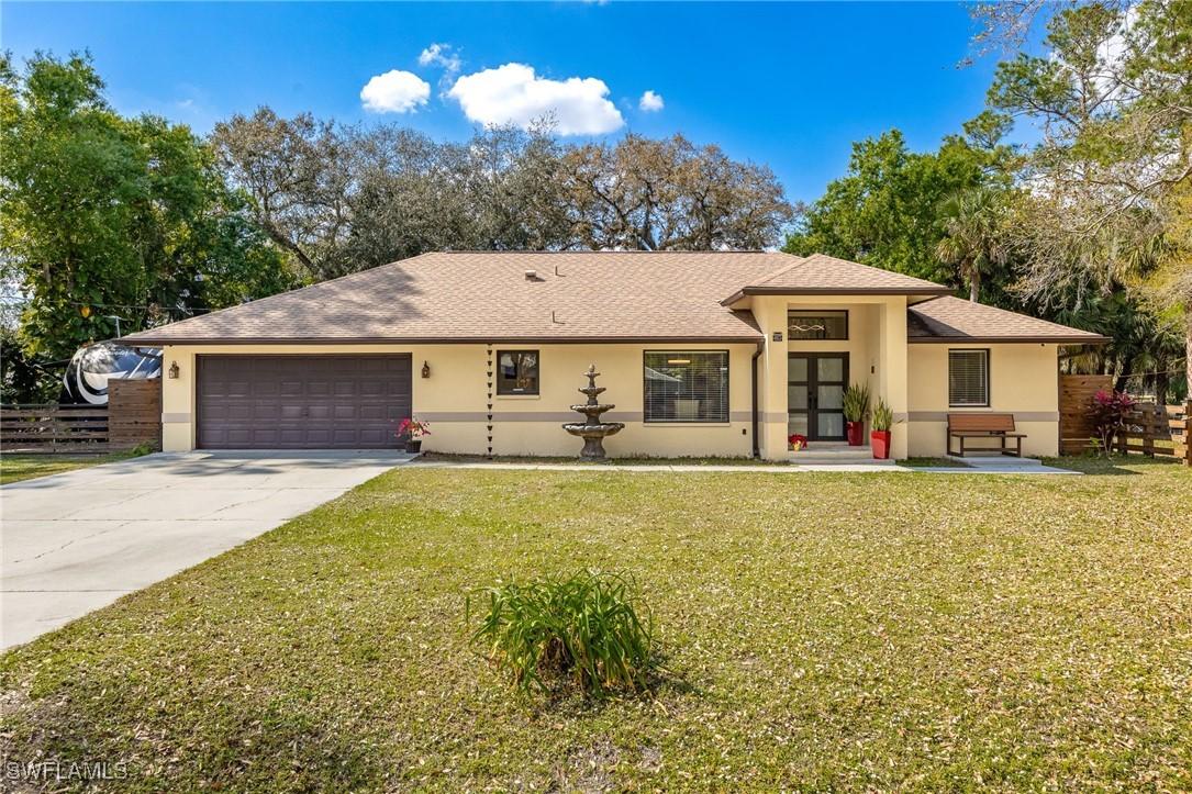 1022 Woods Dr., Labelle, FL 33935