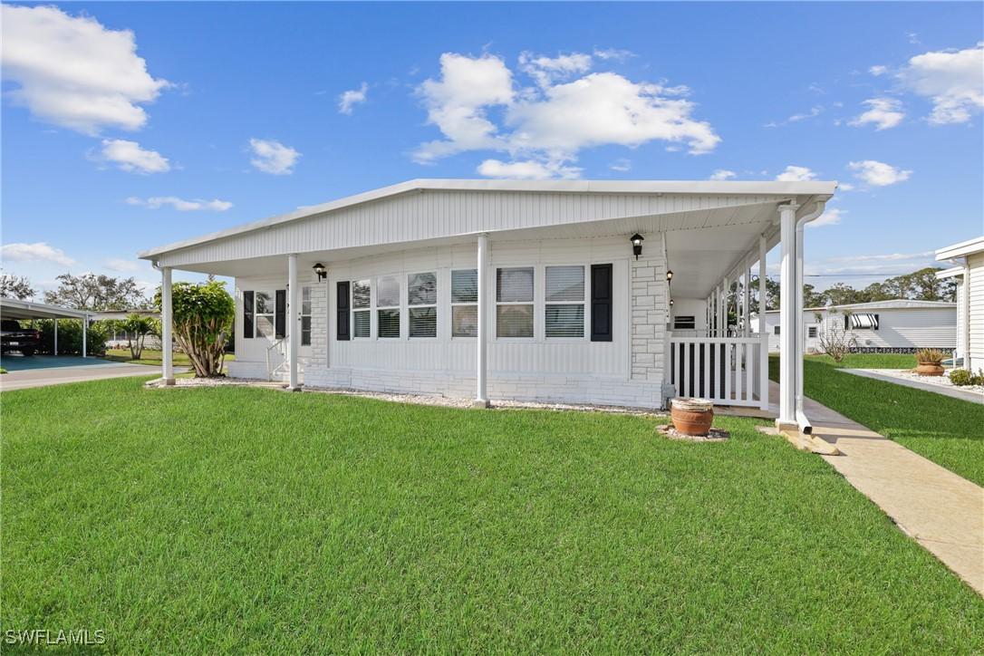 200 Village Ln., North Fort Myers, FL 33917