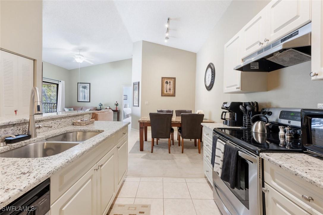 2190 Arbour Walk Cir. #2221, Naples, FL 34109