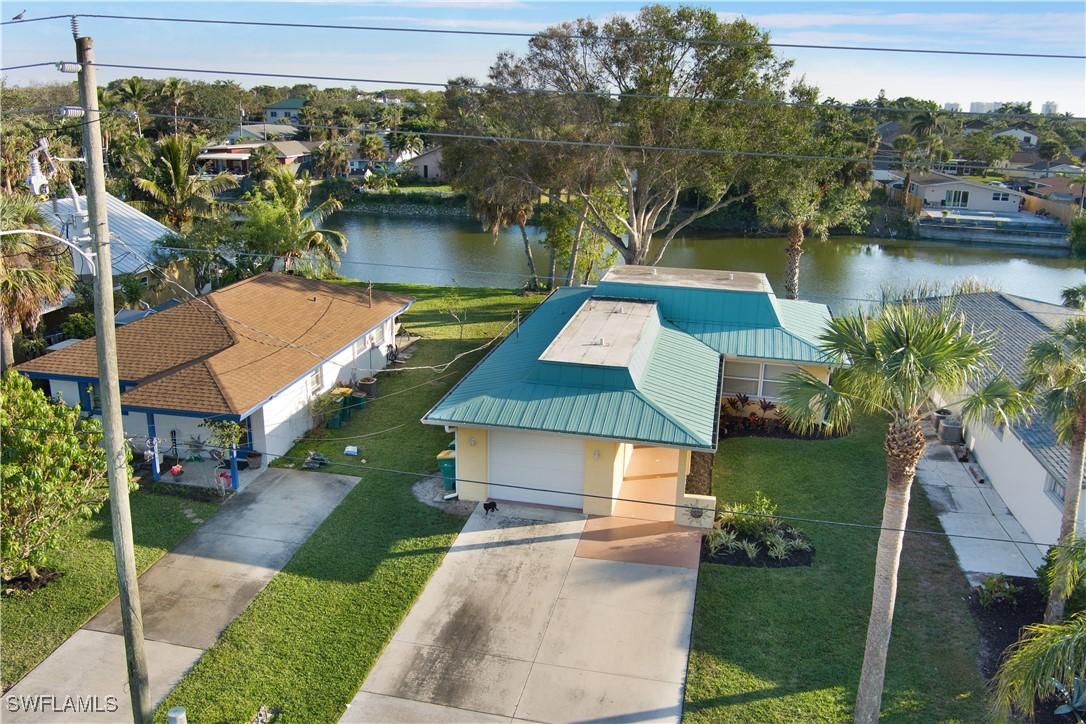 834 108th Ave., Naples, FL 34108