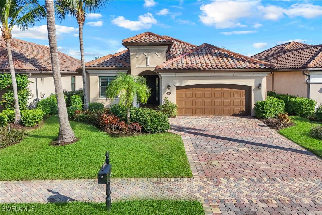 2978 Aviamar Cir., Naples, FL 34114