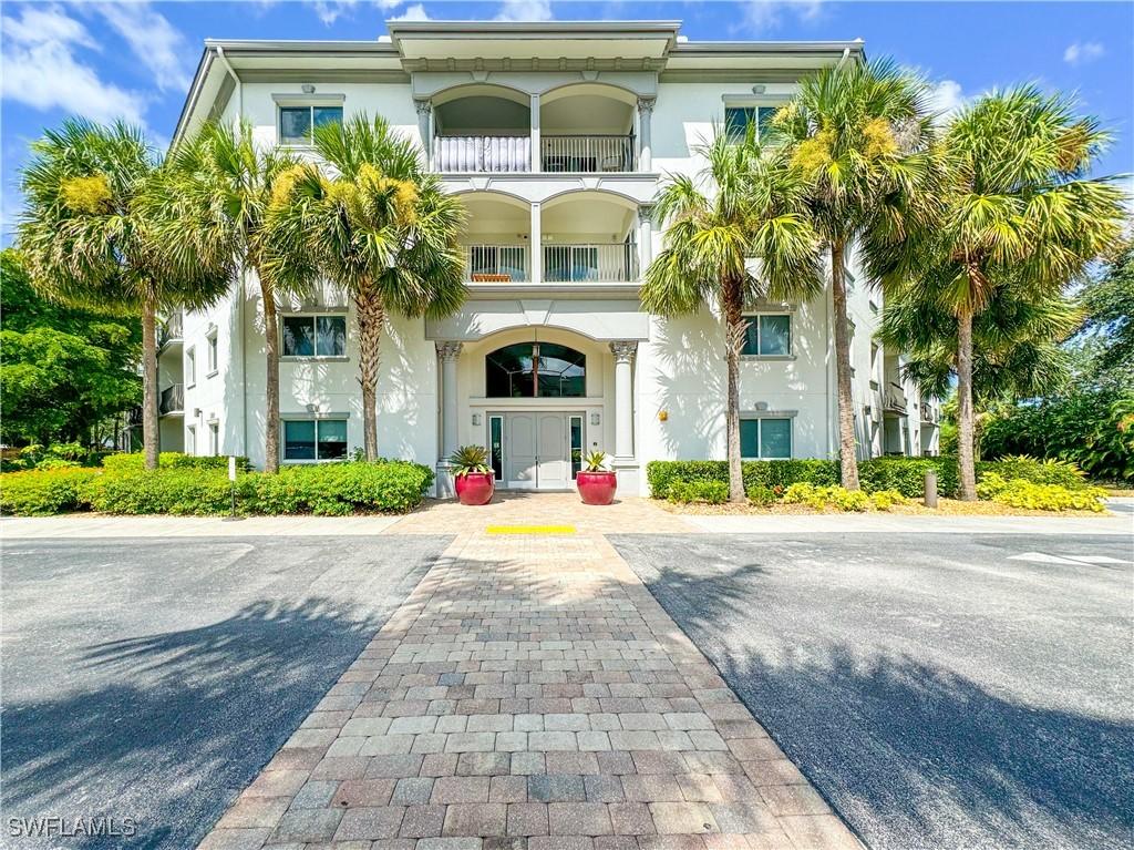 1100 Pine Ridge Rd. #B106, Naples, FL 34108