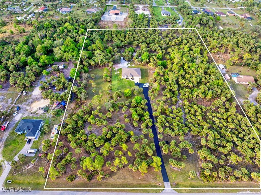 2735 20th Ave., Naples, FL 34117