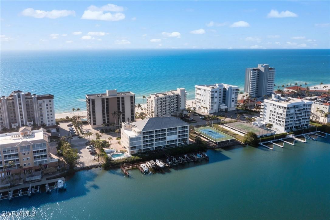 9700 Gulf Shore Dr. #101, Naples, FL 34108