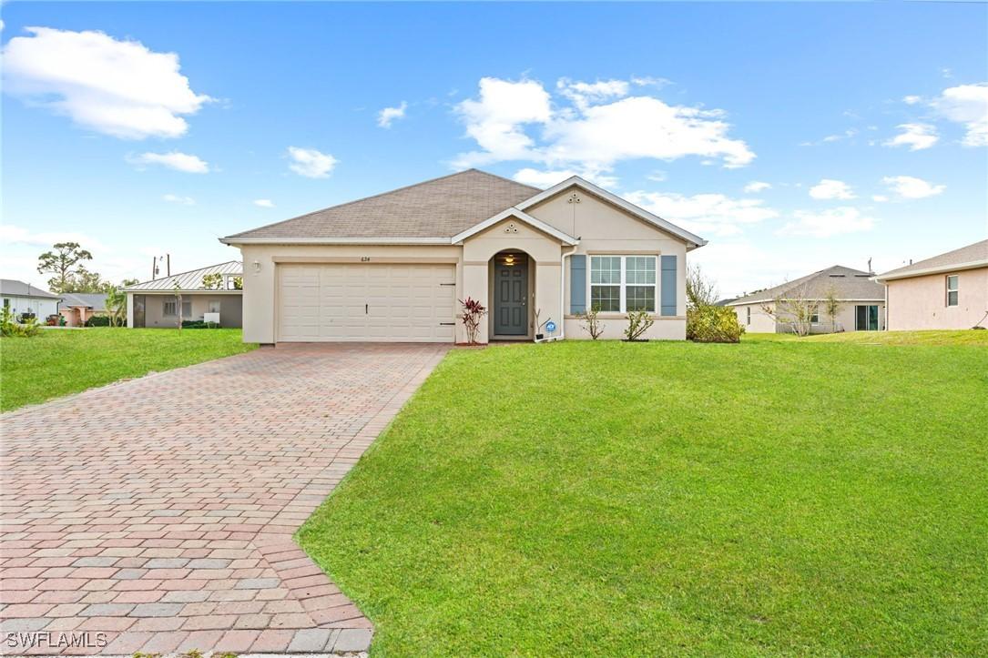 624 NW 28th St., Cape Coral, FL 33993