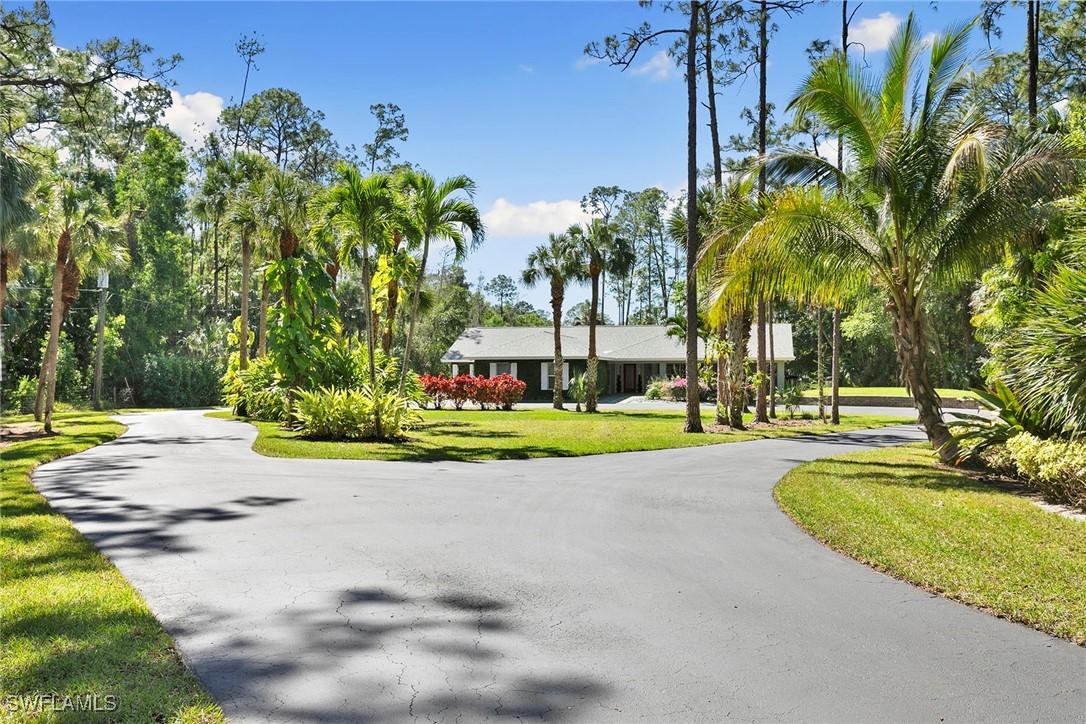5770 Shady Oaks Ln., Naples, FL 34119