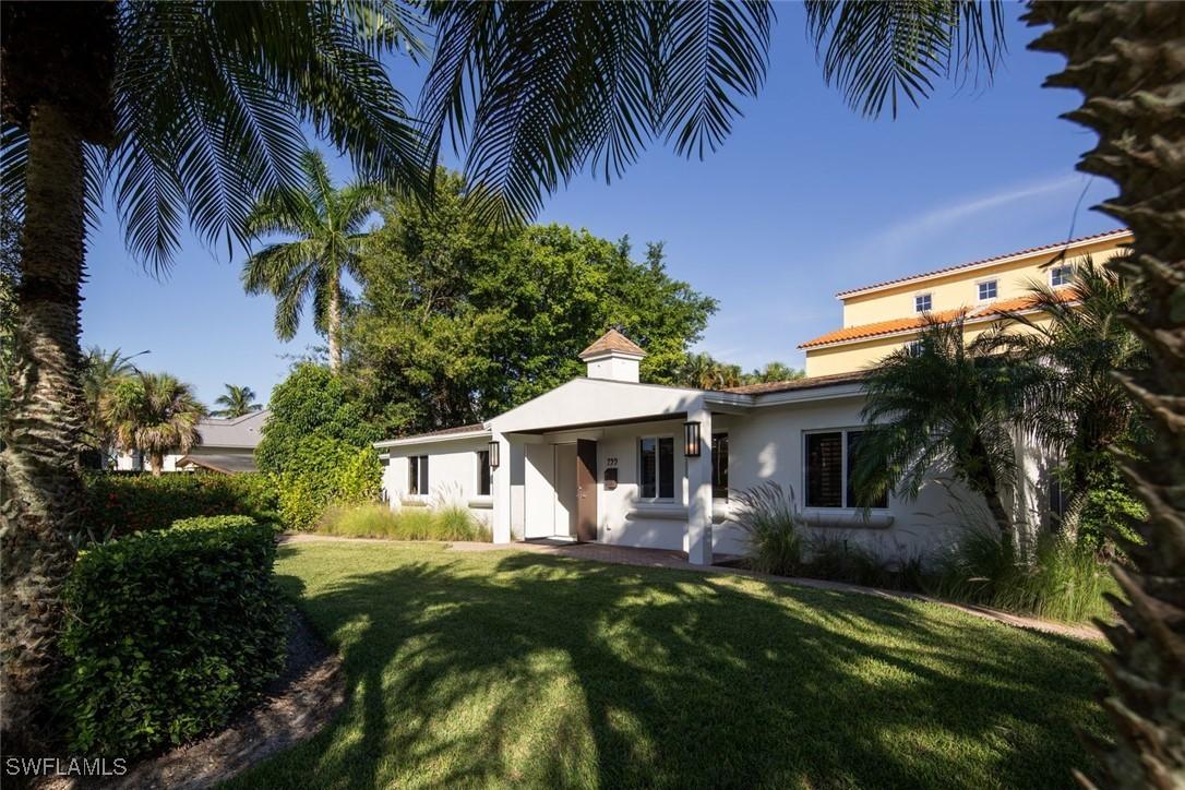 799 Broad Ave., Naples, FL 34102