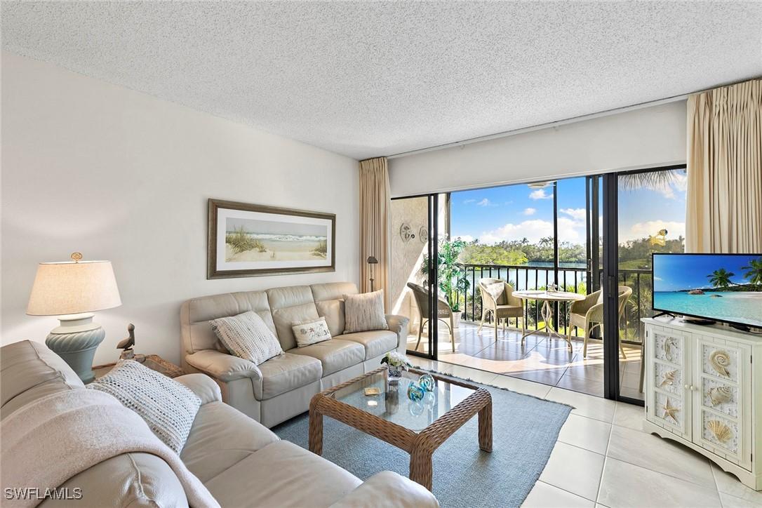 21440 Bay Village Dr. #124, Fort Myers Beach, FL 33931