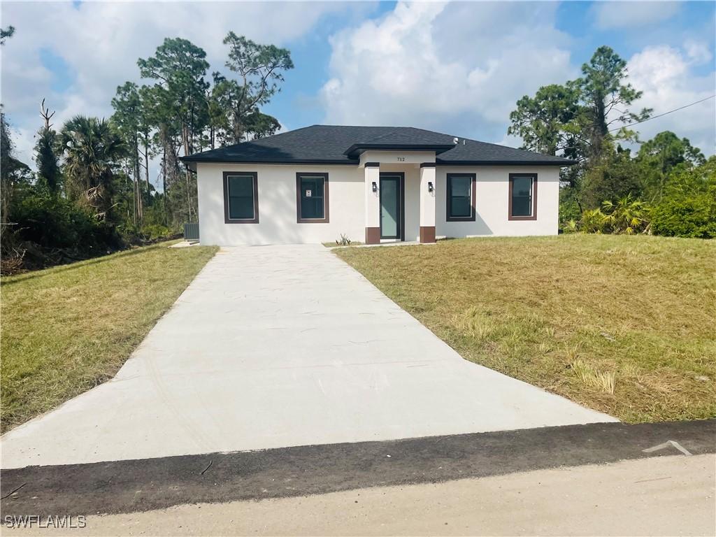 712 Clemwood Ave., Lehigh Acres, FL 33974