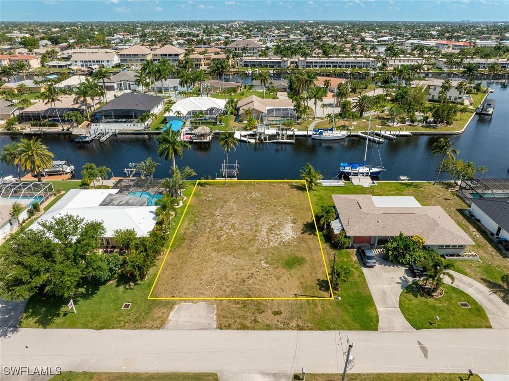1713 SE 44th St., Cape Coral, FL 33904