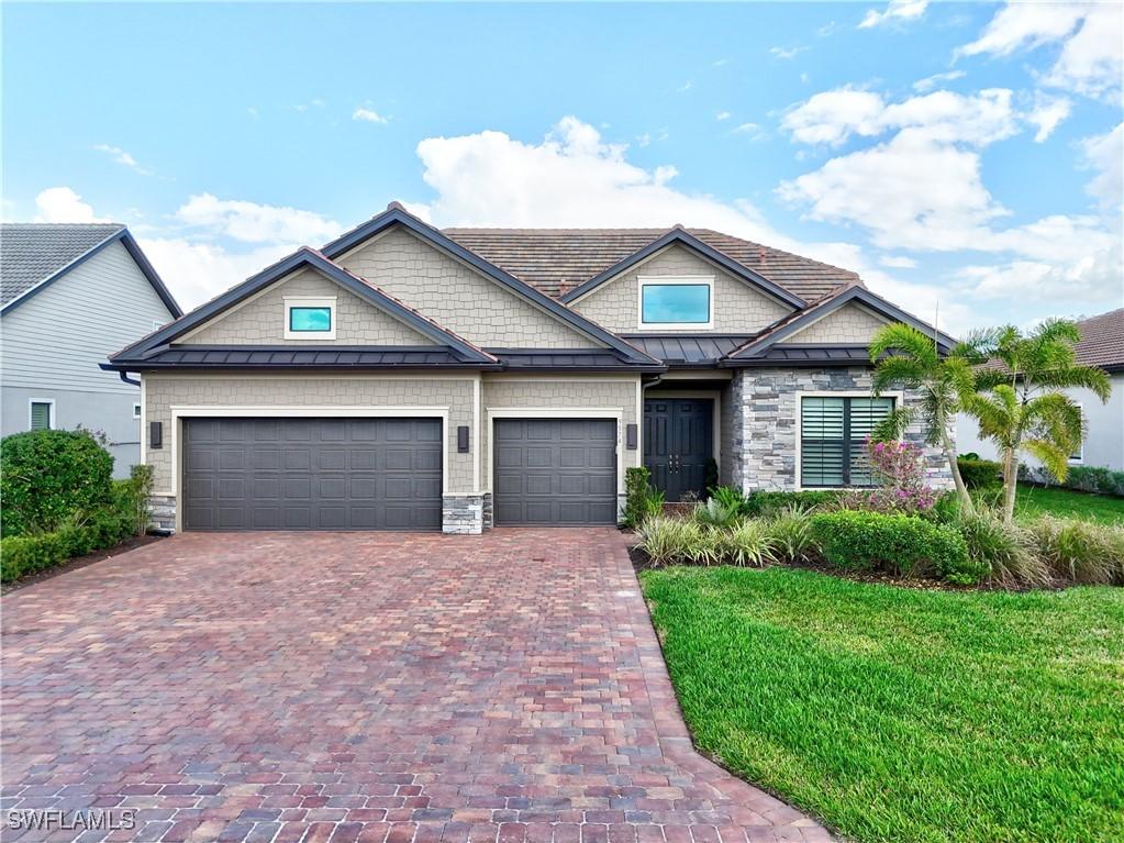 9574 Everglades Dr., Naples, FL 34120