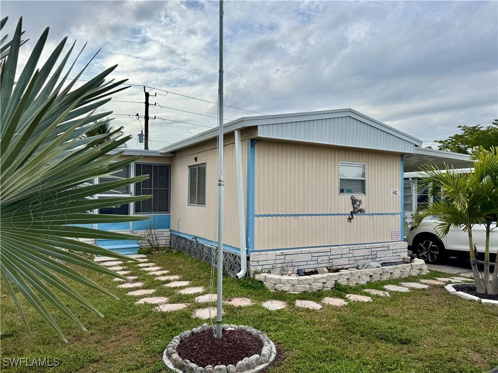 258 Poinsettia Dr., Fort Myers, FL 33905
