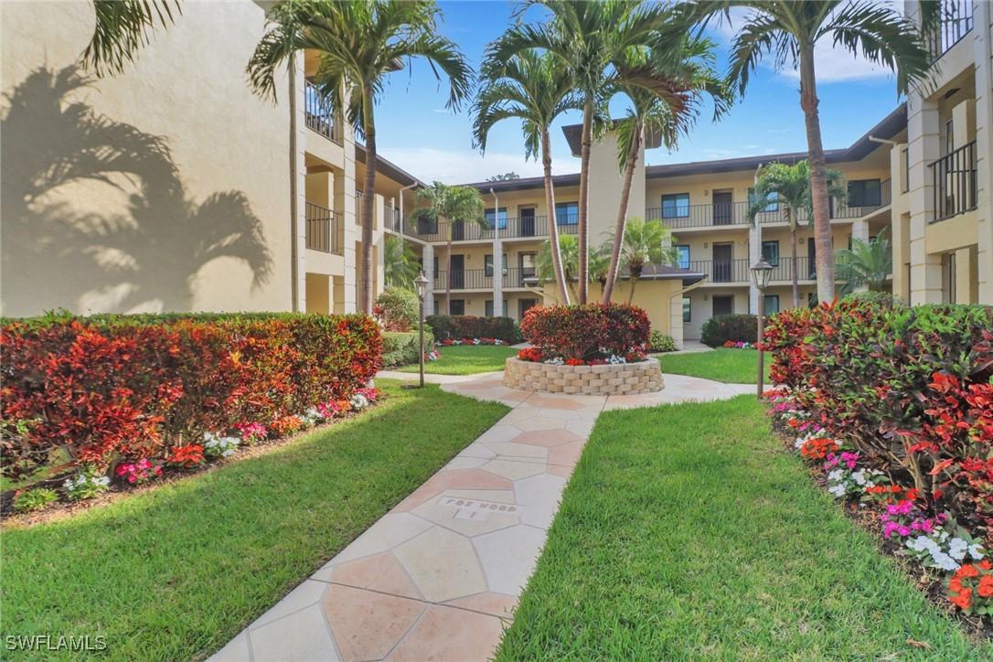 219 Fox Glen Dr. #1101, Naples, FL 34104
