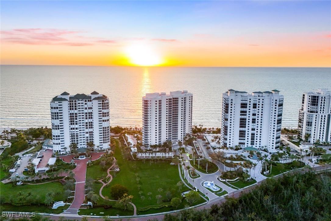 8231 Bay Colony Dr. #903, Naples, FL 34108