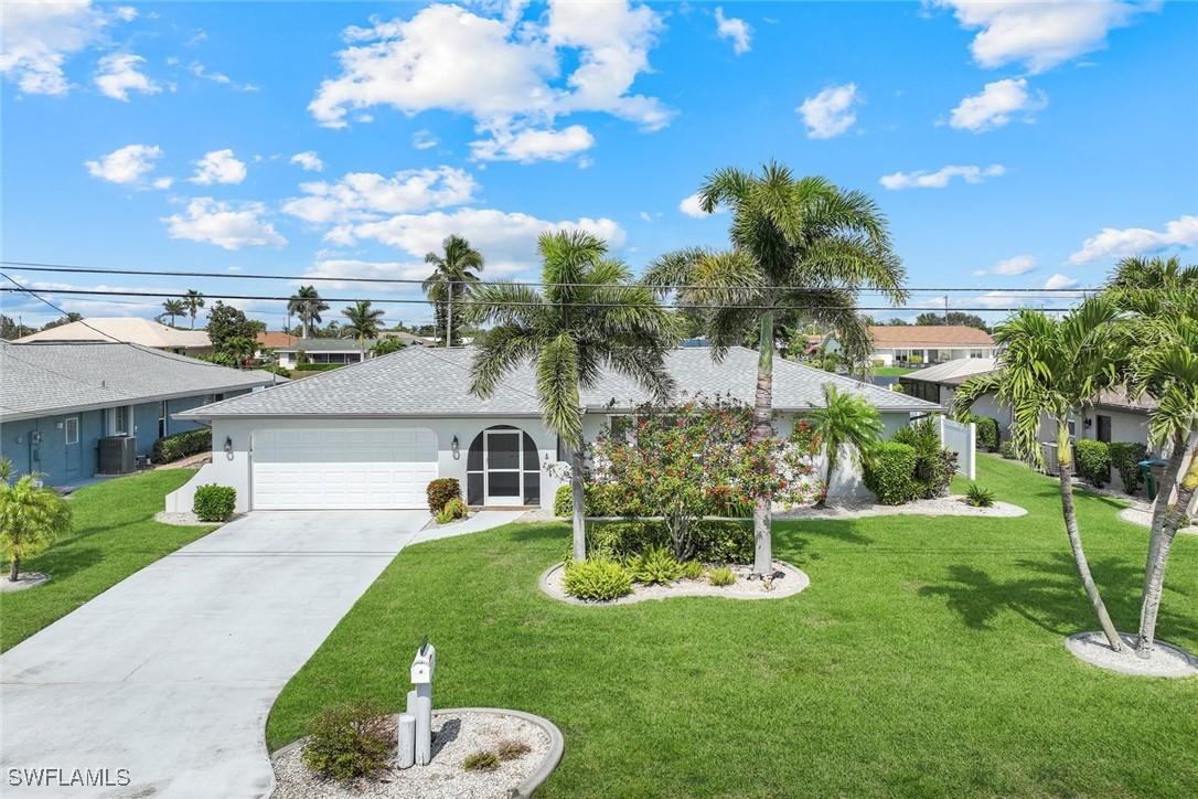 1221 SE 32nd Ter., Cape Coral, FL 33904