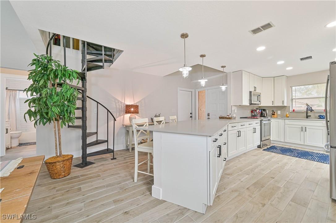 6449 Royal Woods Dr., Fort Myers, FL 33908