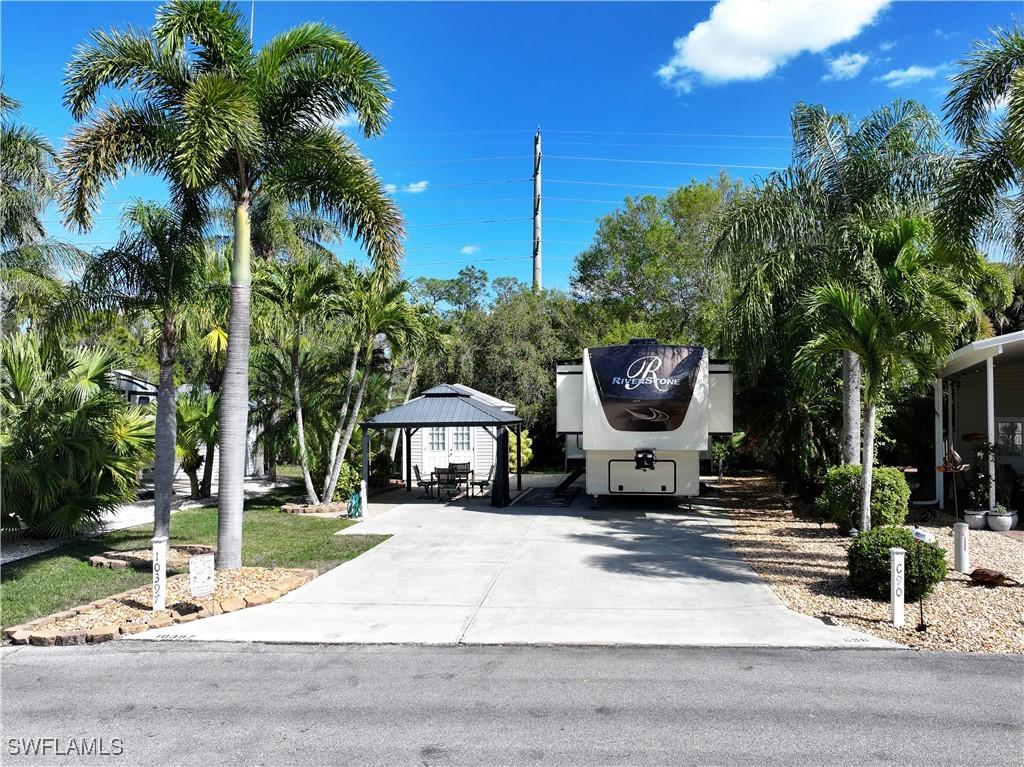 10397 Nightwood Dr., Fort Myers, FL 33905