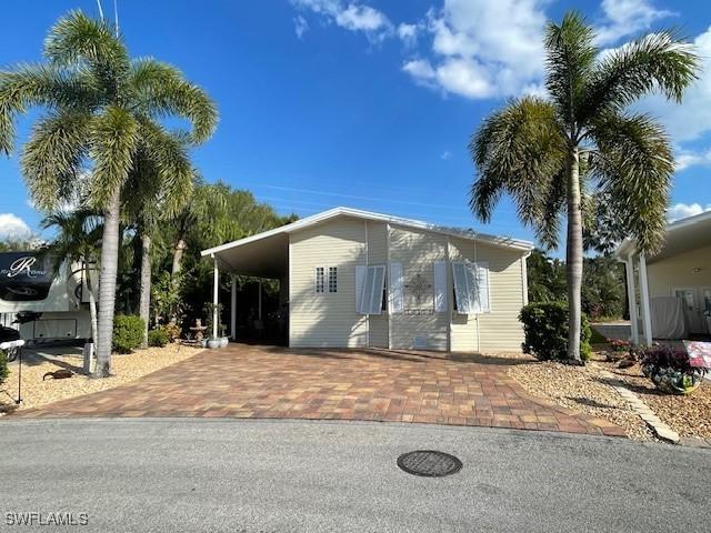 10401 Nightwood Dr., Fort Myers, FL 33905