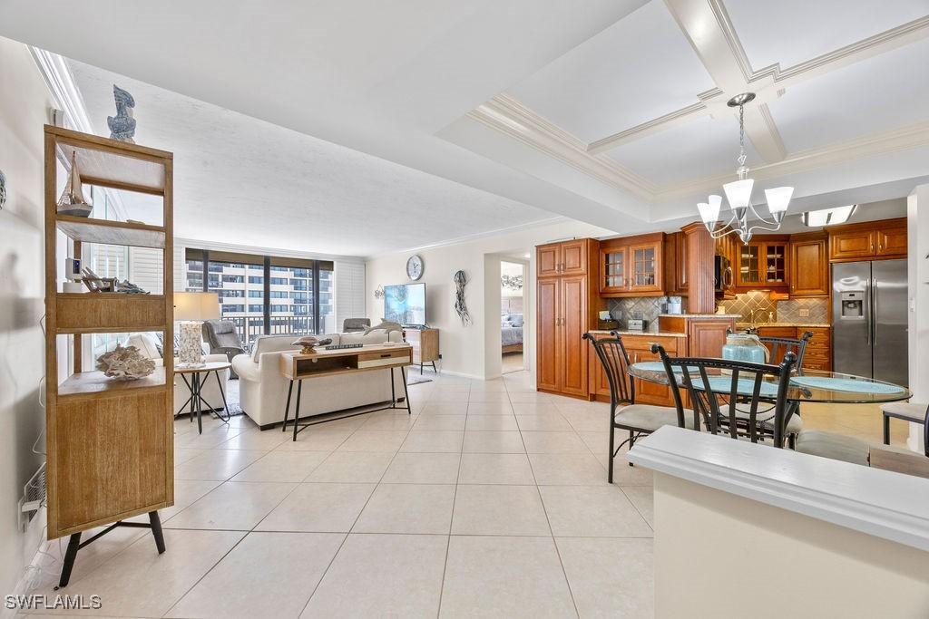 4005 Gulf Shore Blvd. #802, Naples, FL 34103