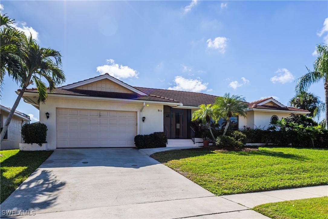 911 Ivory Ct., Marco Island, FL 34145