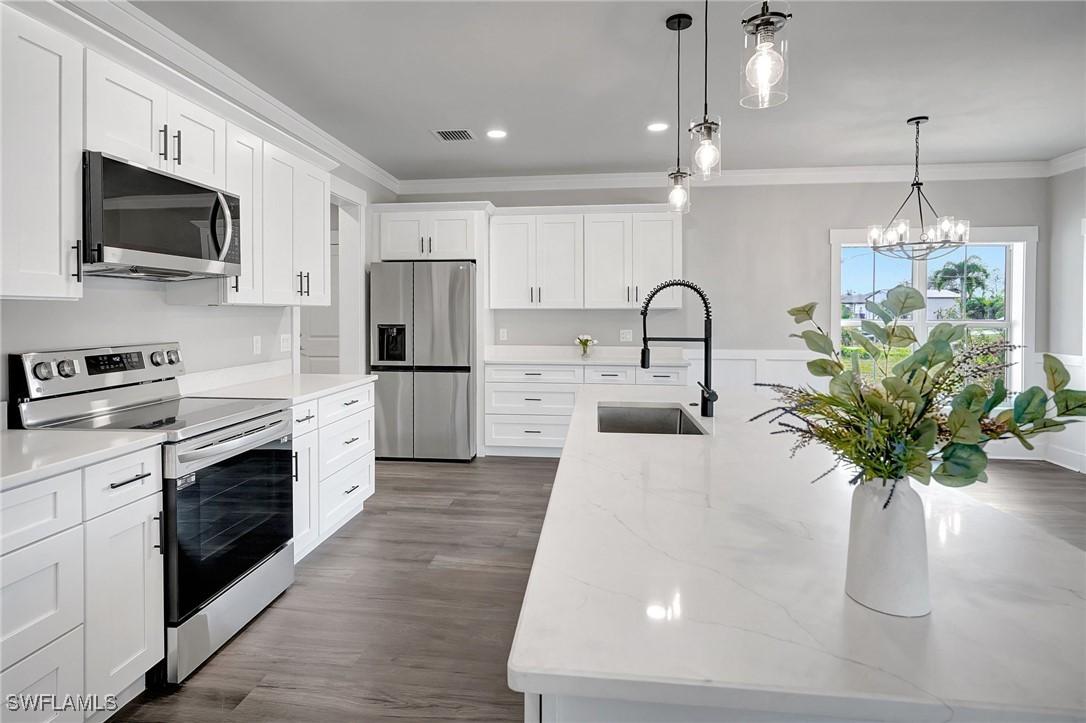 6171 Astoria Ave., Fort Myers, FL 33905