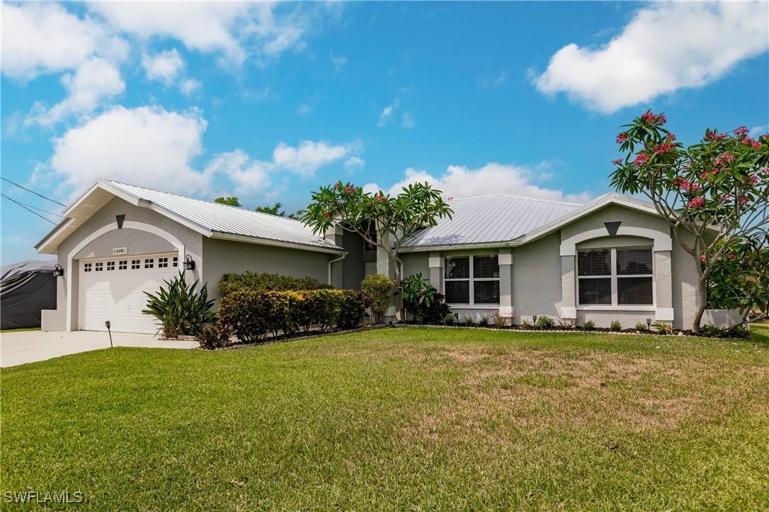 330 Bamboo Dr., North Fort Myers, FL 33917