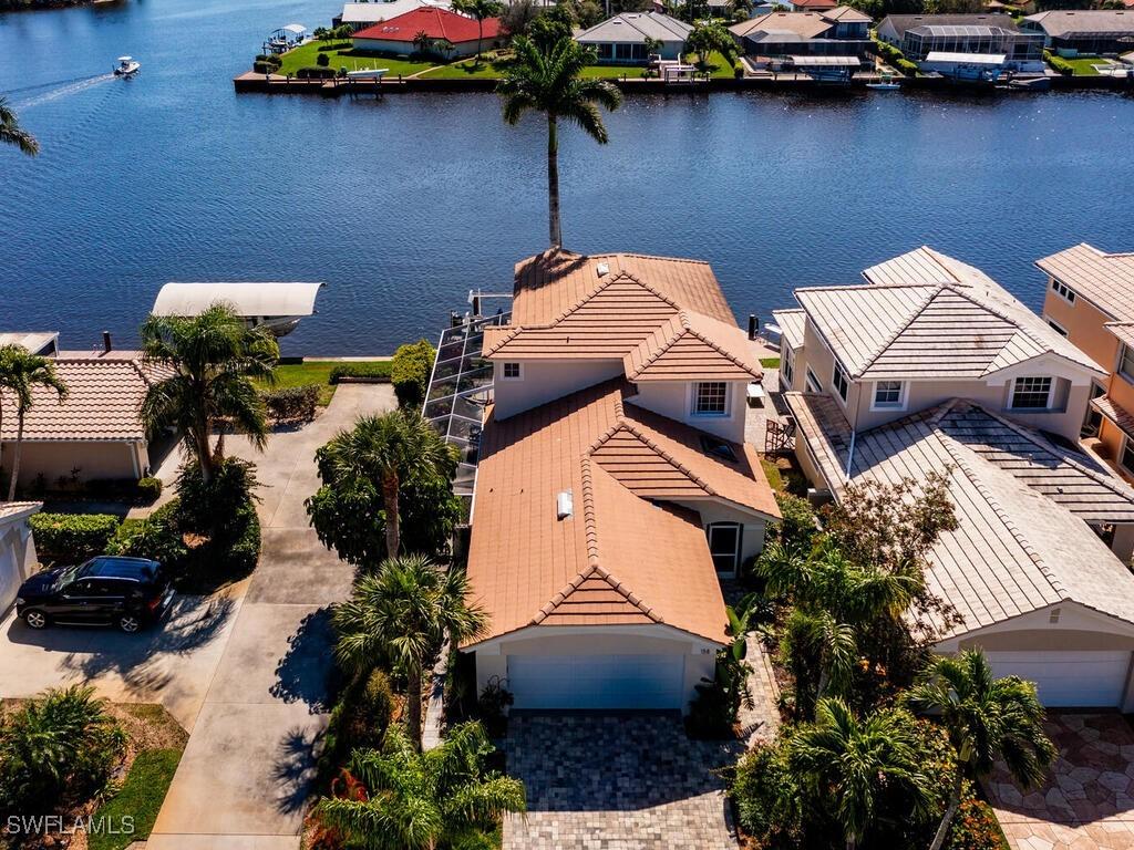 158 Eveningstar Cay, Naples, FL 34114