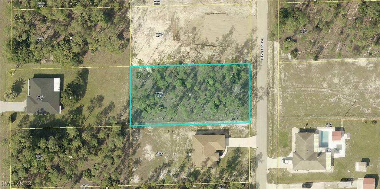 1307 Cleveland Ave., Lehigh Acres, FL 33972