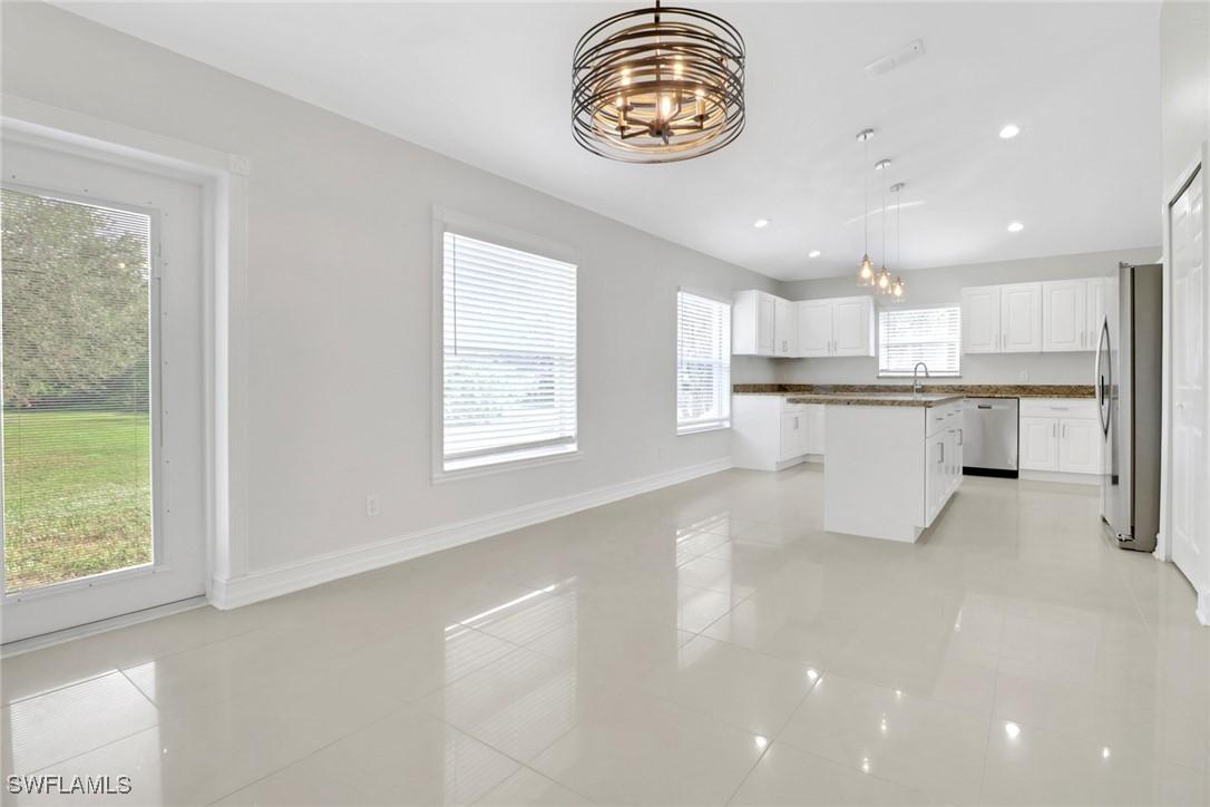 380 13th St., Naples, FL 34120