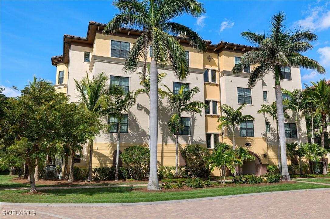 2739 Tiburon Blvd. #301, Naples, FL 34109