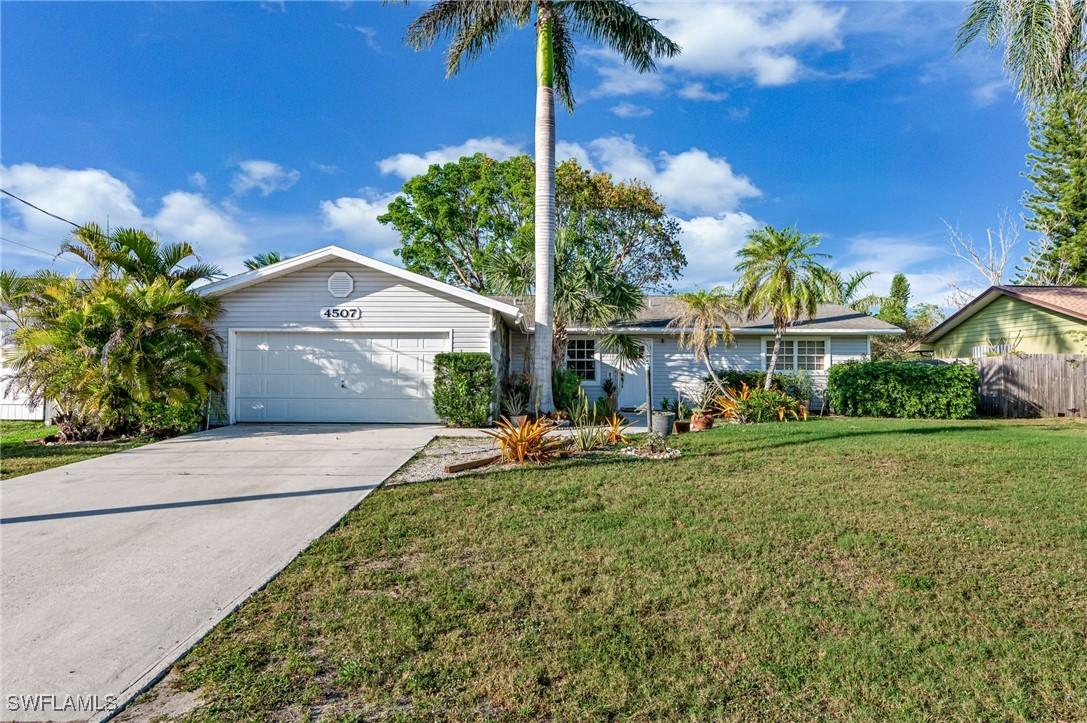 4507 25th Ct., Naples, FL 34116