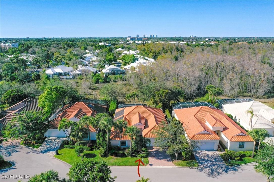 1527 Whispering Oaks Cir., Naples, FL 34110