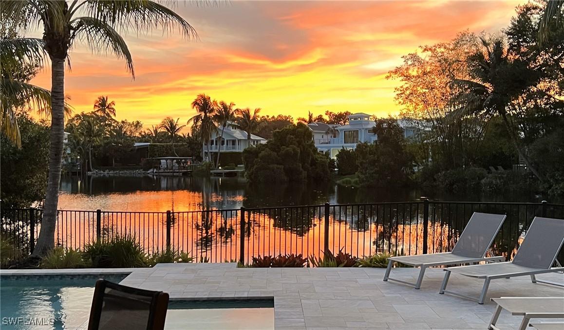 1050 11th St., Naples, FL 34102