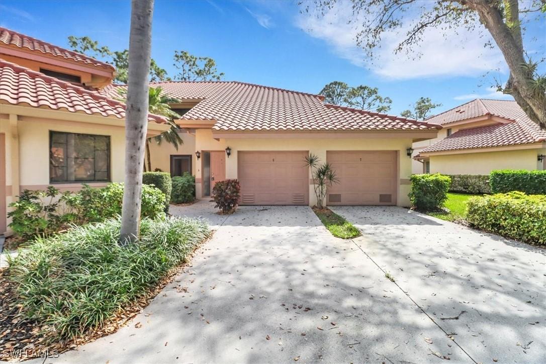142 Bennington Dr. #8, Naples, FL 34104