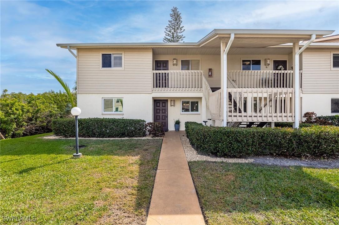 5707 Foxlake Dr. #1, North Fort Myers, FL 33917