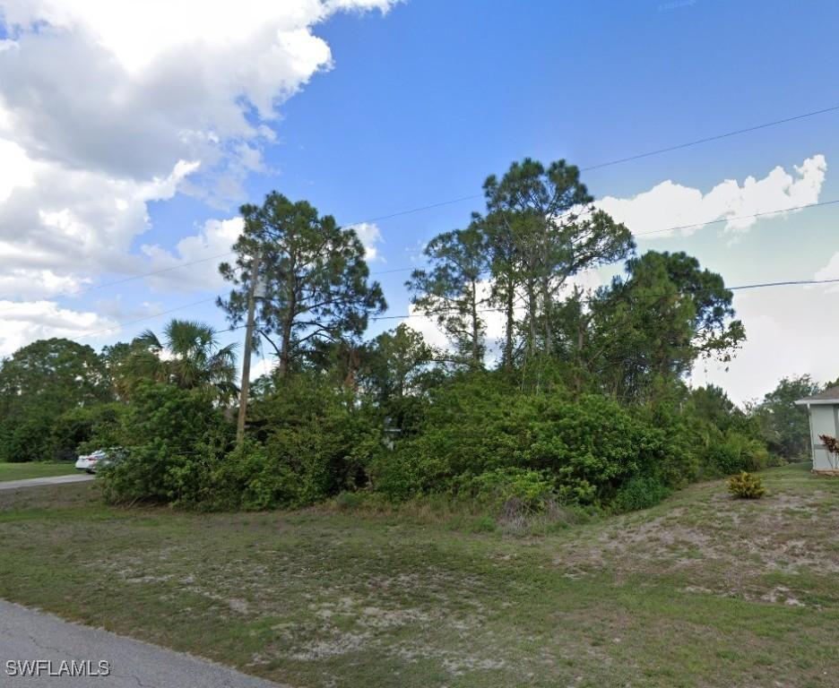 527 Eisenhower Blvd., Lehigh Acres, FL 33974