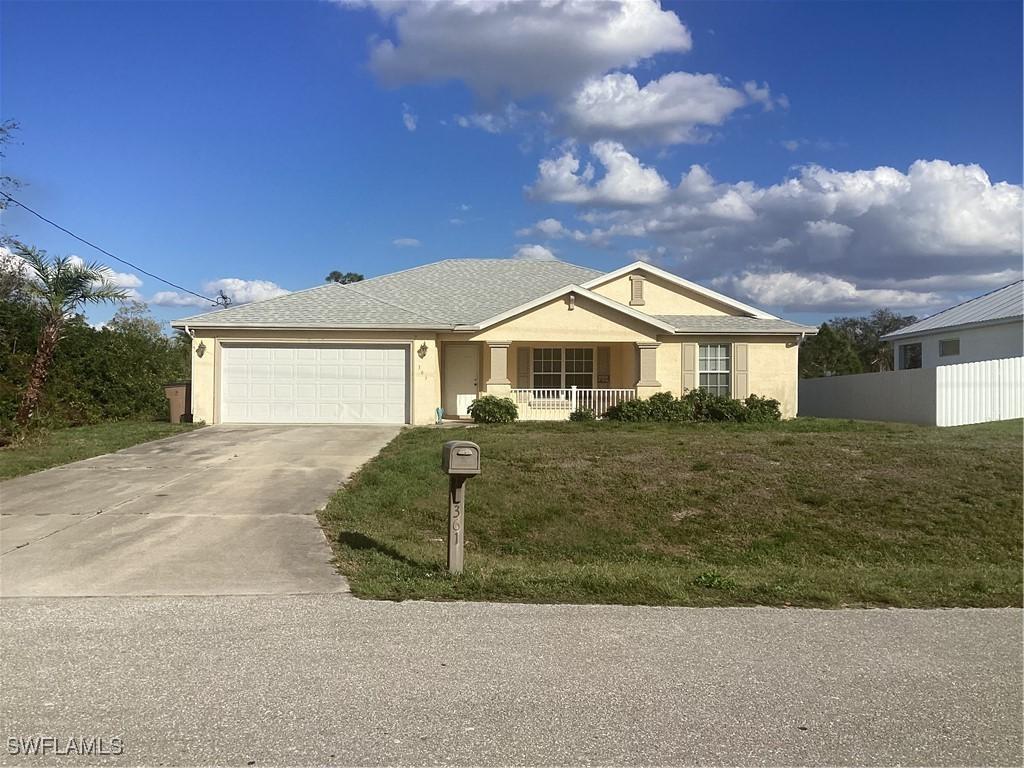 361 Ranier Ave., Lehigh Acres, FL 33974